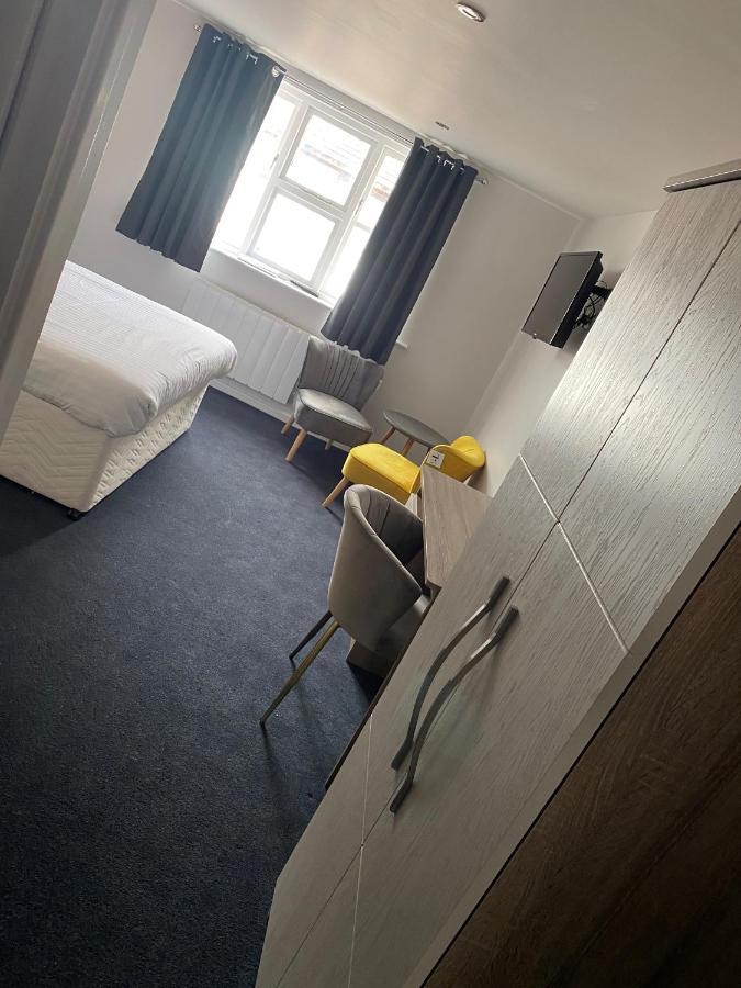 Beaufort Park Hotel Mold Eksteriør bilde