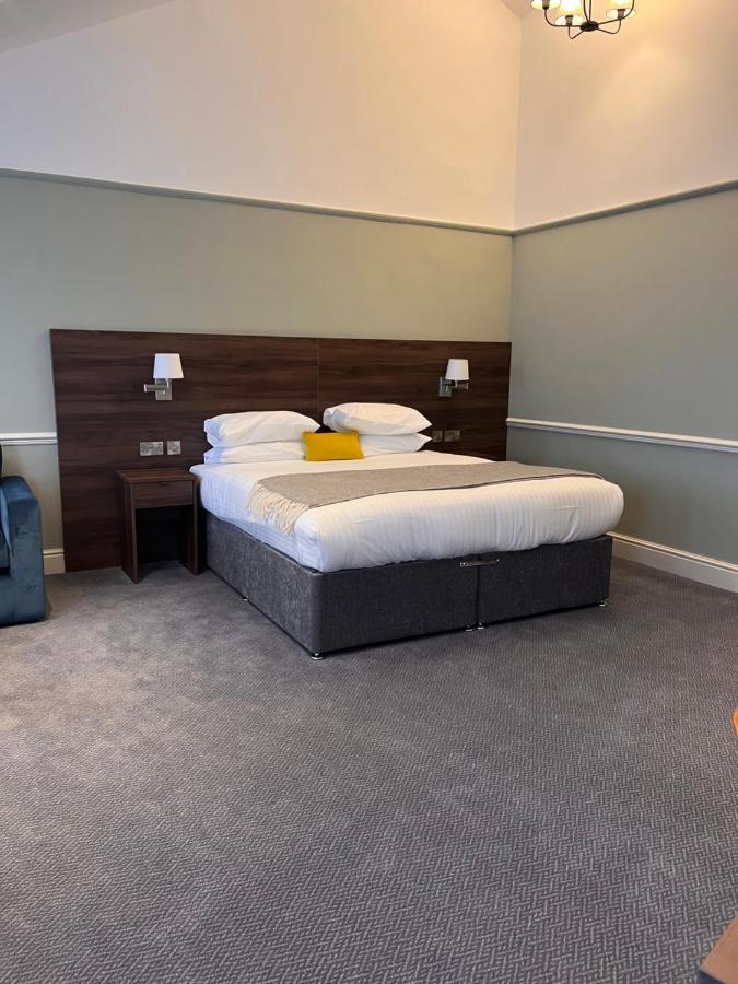 Beaufort Park Hotel Mold Eksteriør bilde