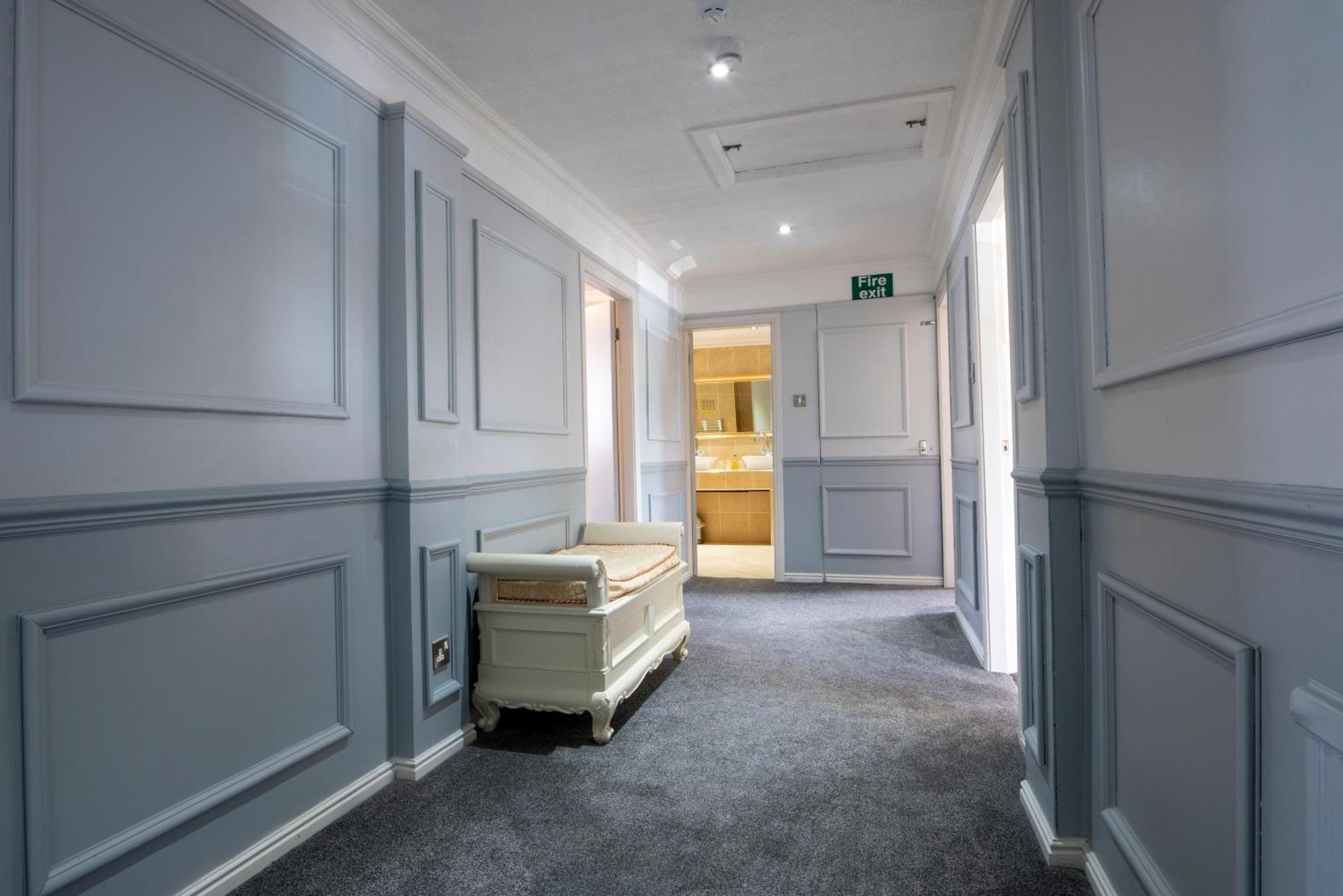 Beaufort Park Hotel Mold Eksteriør bilde
