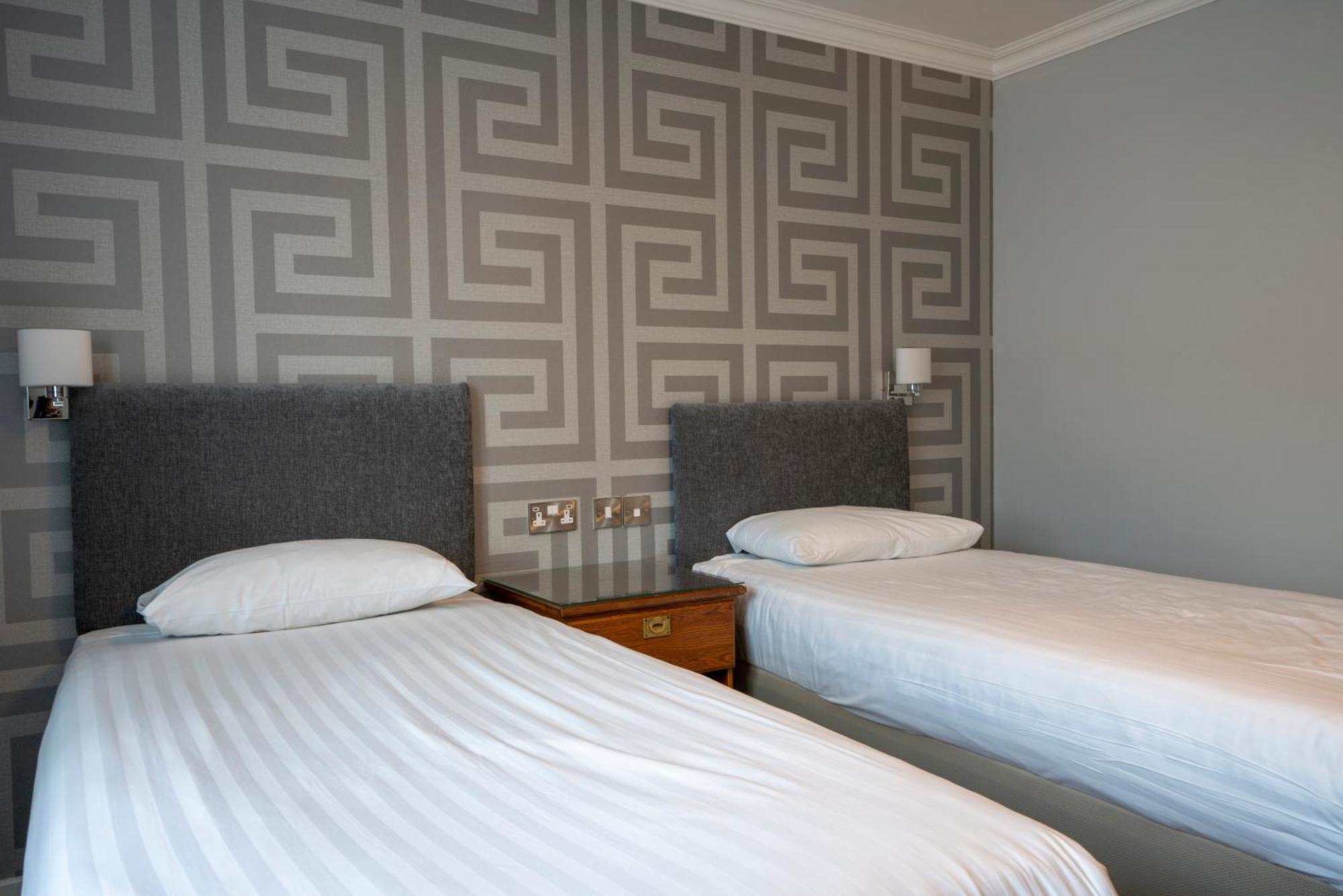 Beaufort Park Hotel Mold Eksteriør bilde