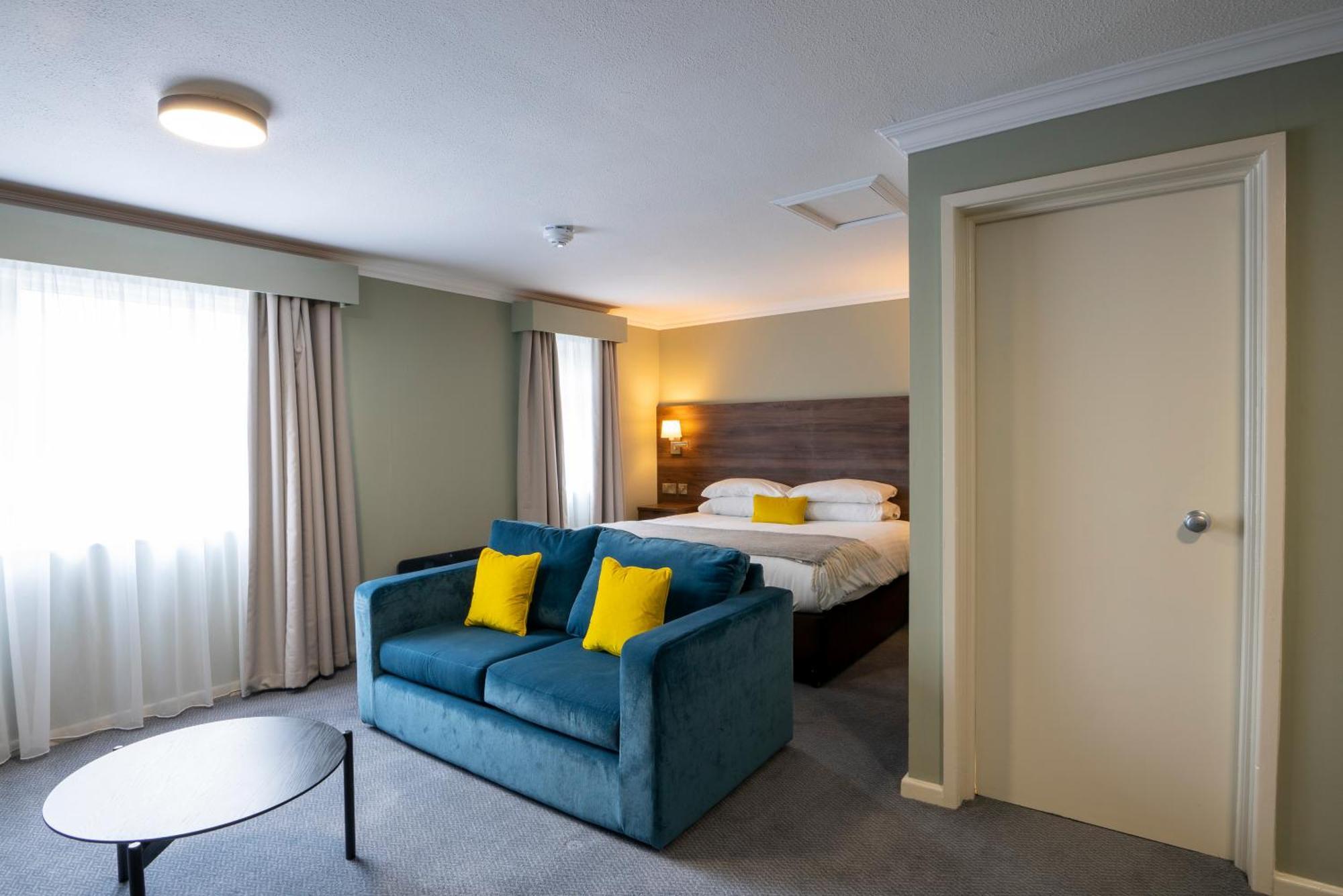 Beaufort Park Hotel Mold Eksteriør bilde