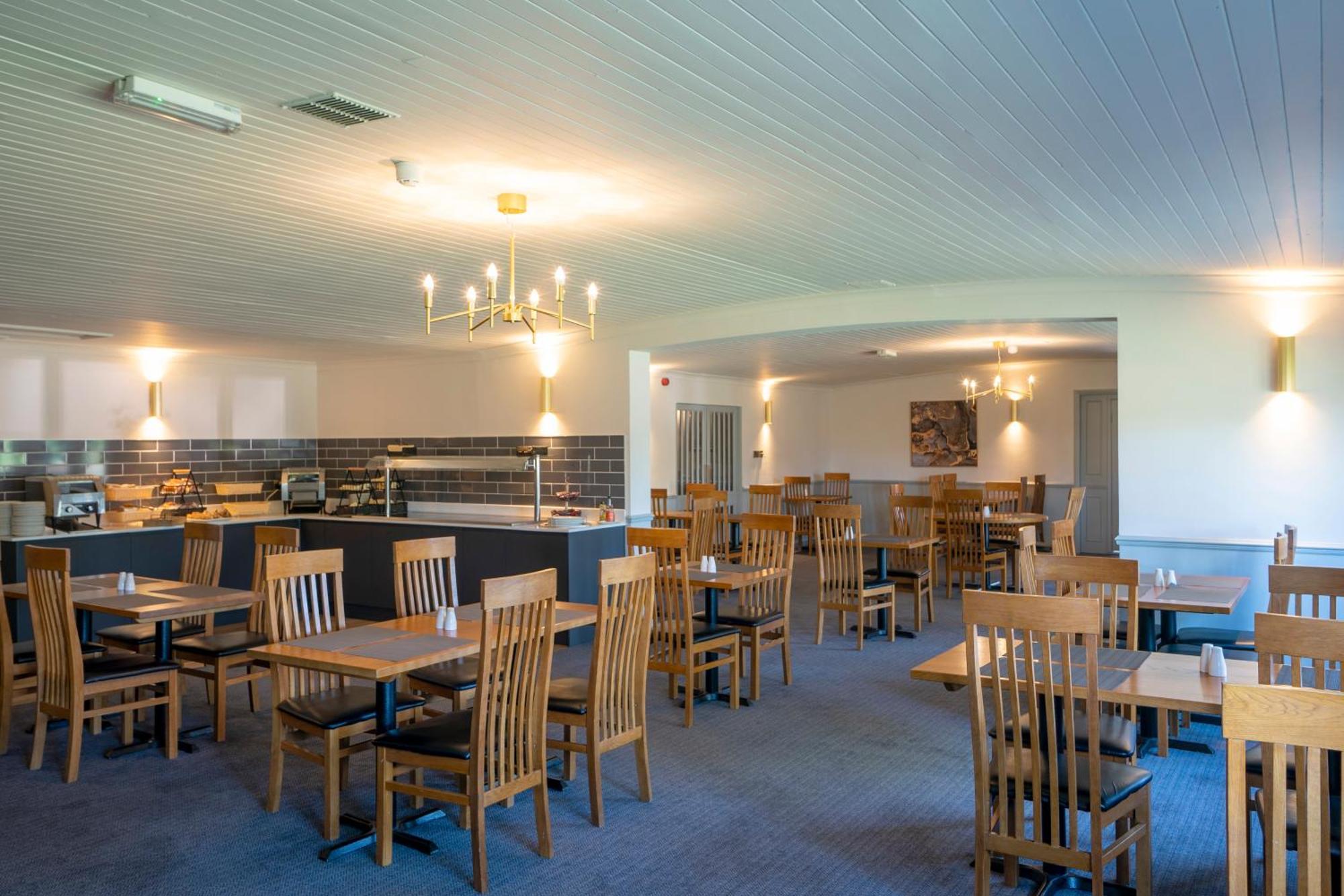 Beaufort Park Hotel Mold Eksteriør bilde