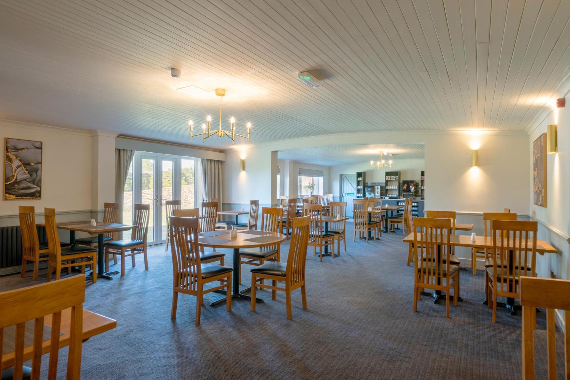 Beaufort Park Hotel Mold Eksteriør bilde